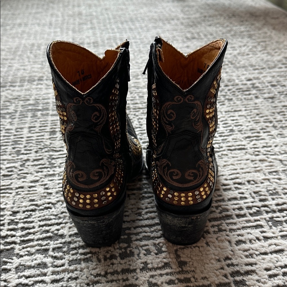 Old Gringo RARE Studded Black and Gold Western Boots - Picture 3 of 7